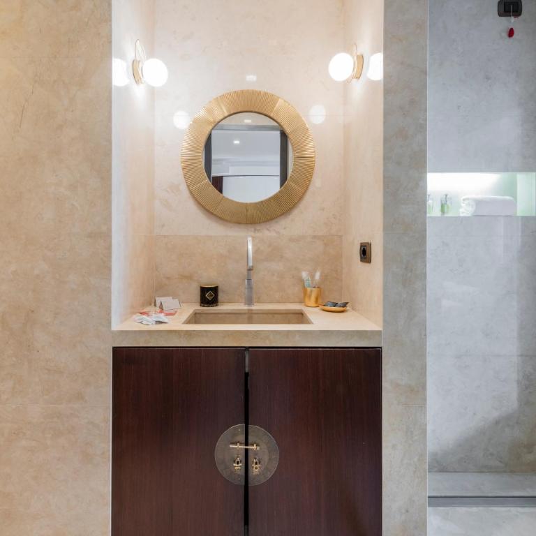 Milan Royal Suites – Centro - Suite Deluxe - Via Romagnosi, 4 - 4