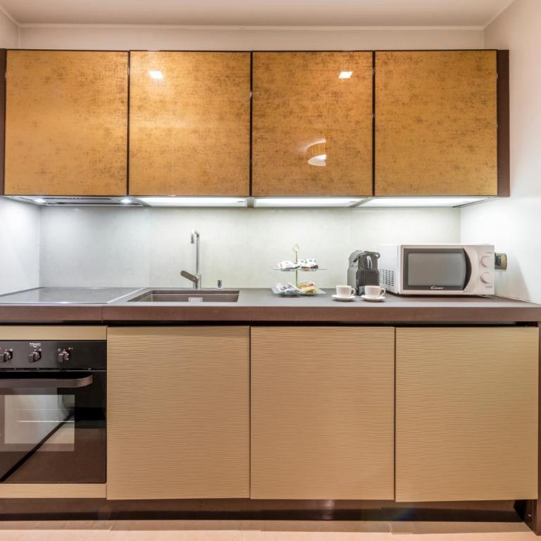 Milan Royal Suites – Centro - Suite Deluxe - Via Romagnosi, 4 - 3