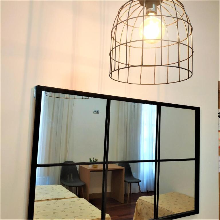 Roquefer Bilbao Central Rooms - Habitación Doble con baño privado - 1 o 2 camas - 14