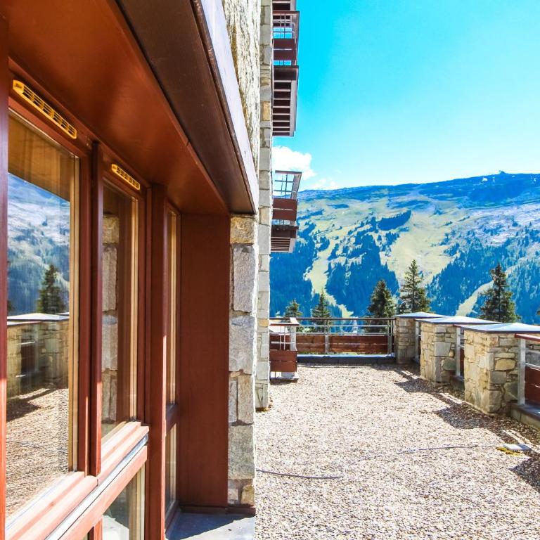 Bright spacious two bed South facing family apartment - Appartement avec Vue sur la Montagne - 53