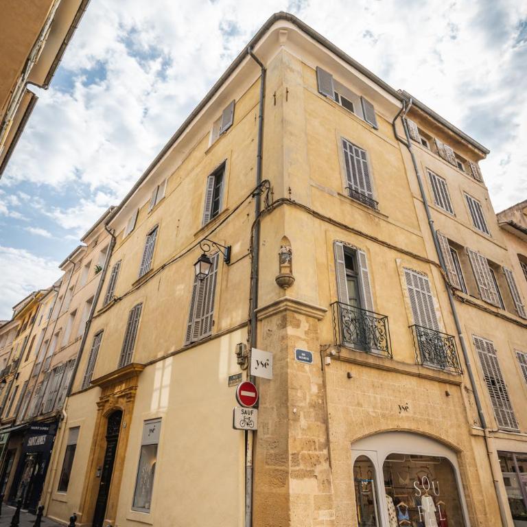 Lumineux Aix Plein Centre avec Parking privé Gratuit - Apartment - 22