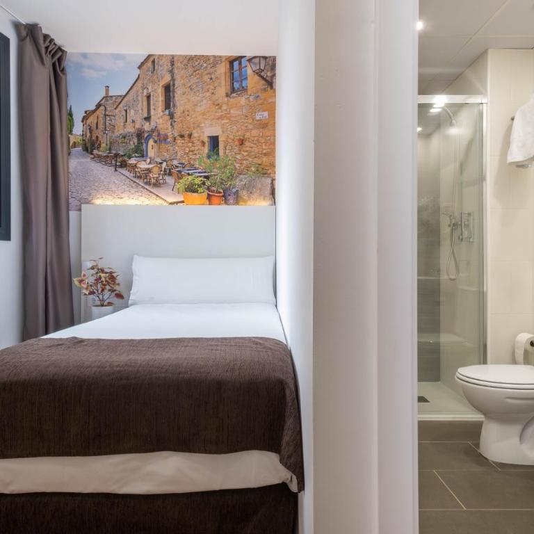 Hotel BESTPRICE Girona - Habitación Individual Deluxe - 1