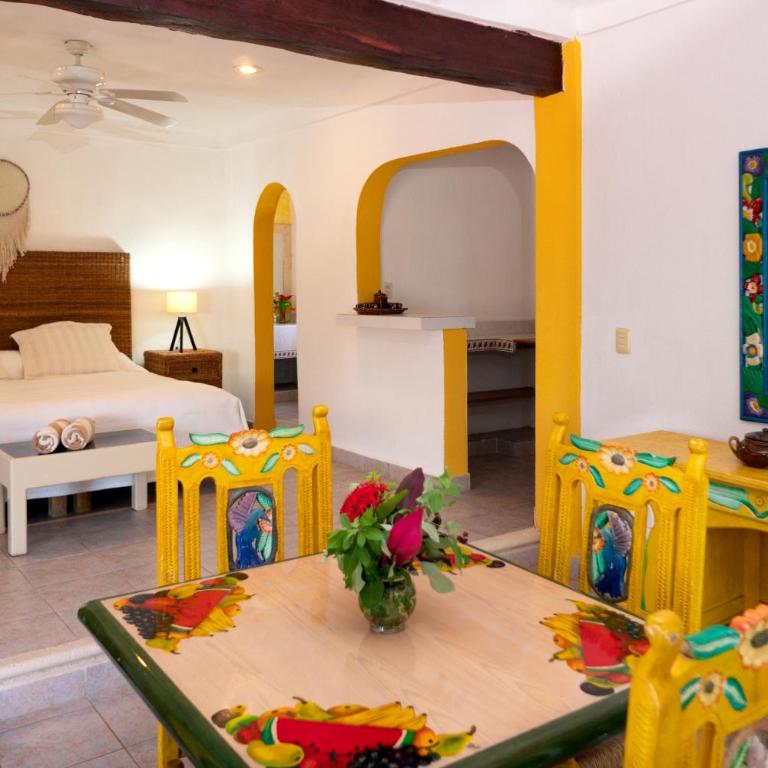 Casa Bonita and villas - Six-Bedroom House - 14