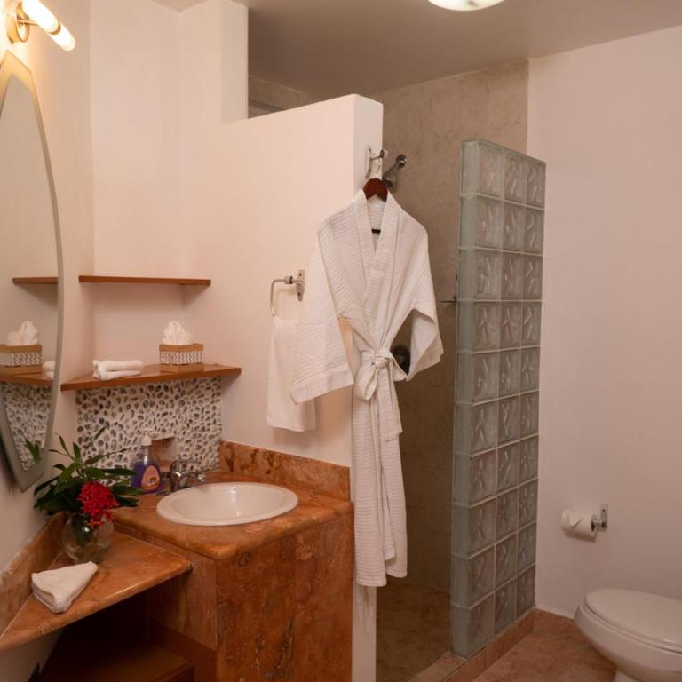 Casa Bonita and villas - Standard Double Room - 3