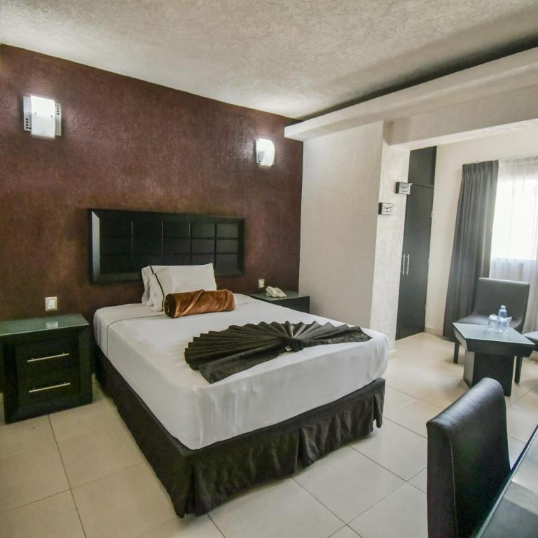 Hotel Portonovo Plaza Guadalajara - Habitación Superior - 3