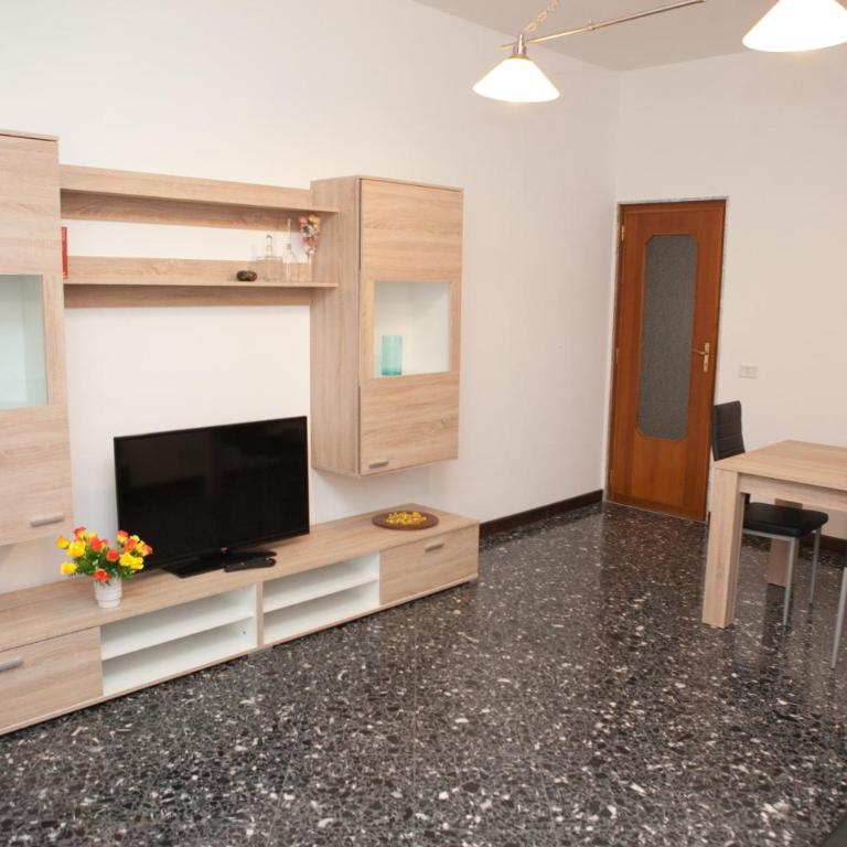Maipiusenza House - Appartamento con 3 Camere da Letto - 12