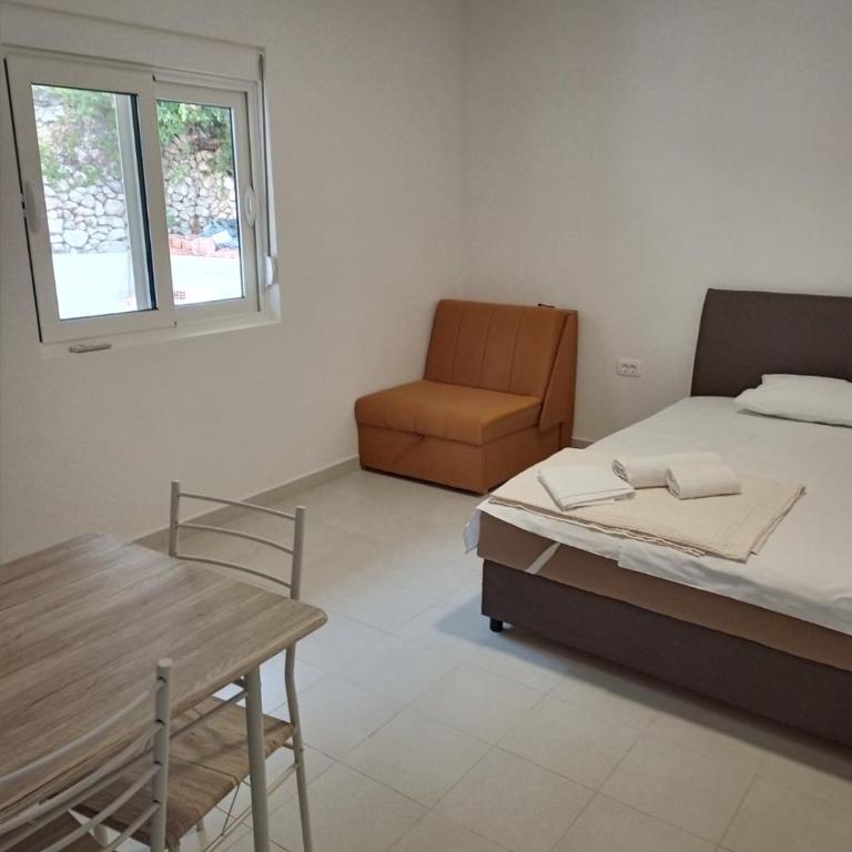 Bay Leaf Apartments - One-Bedroom Apartment - 1