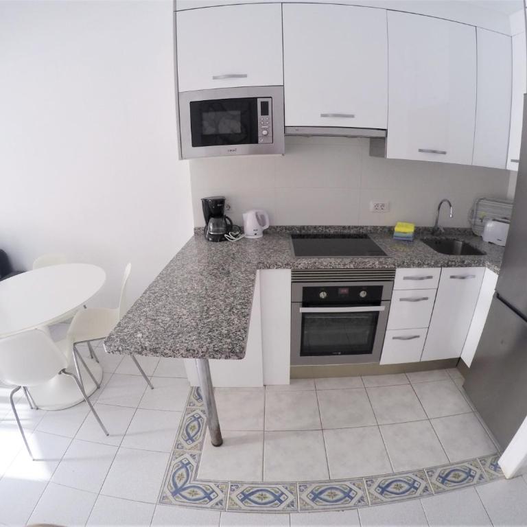 Torres del Sol - Apartamento con vistas al mar - 2