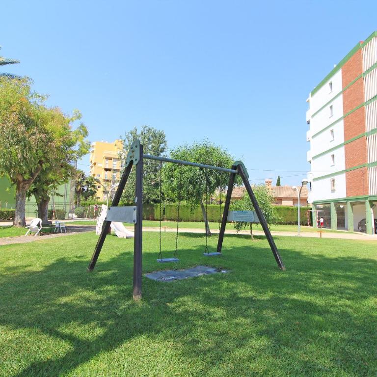 Global Vacacional, Apartamento con terraza y piscina a un paso de la playa - Apartment - 46