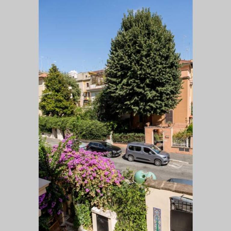 RomAntica Suite with balcony near San Giovanni - Appartamento con 1 Camera da Letto - 15