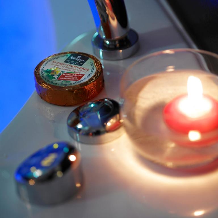 Jazz Style - Chambre Double de Luxe avec Baignoire Spa - 11