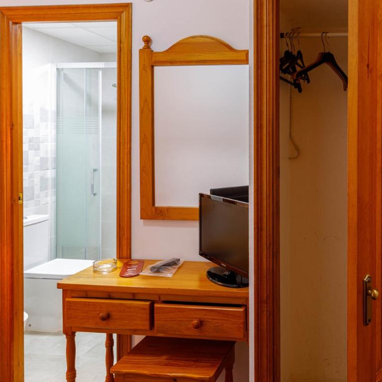 Hotel Herasu - Habitación Individual Económica - 4