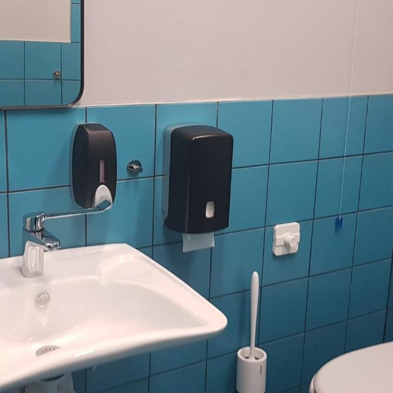Hotello Trieste - Camera Matrimoniale/Doppia con Letti Singoli con Bagno Privato Esterno - 4