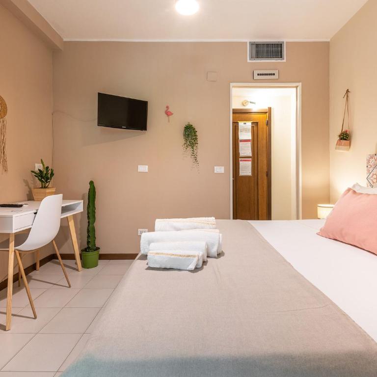 Villa Vaghi Rooms - Superior Double Room with Balcony - 1