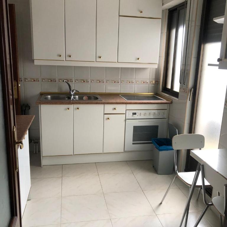 Imperial, 9 - Three-Bedroom Apartment - 34