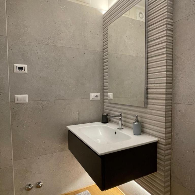Assisi AD Apartments - Fratello Sole Luxury Loft - Appartamento - 15