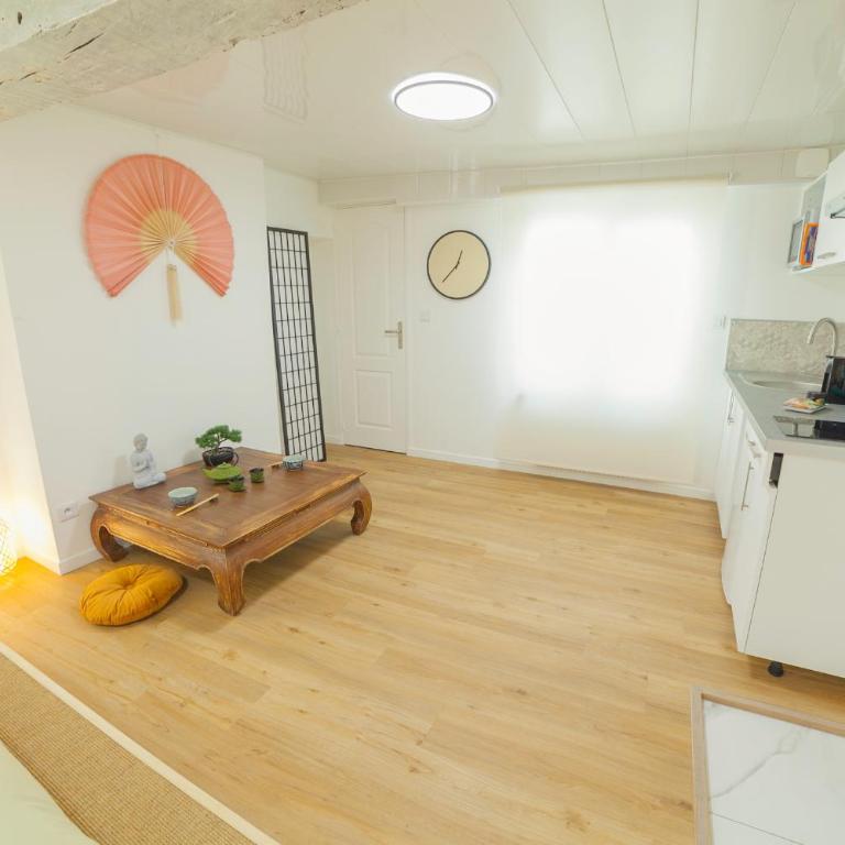 PRESTIGELOC - 3 Studios au Choix - 2 avec Sauna privé gratuit, 1 avec 3 Couchages, Centre-ville - Camera Stile Giapponese - 7