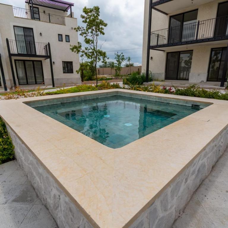 Hermoso depto con alberca en el condo La Luminaria Casonas y Villas - Apartamento de 2 dormitorios - 70