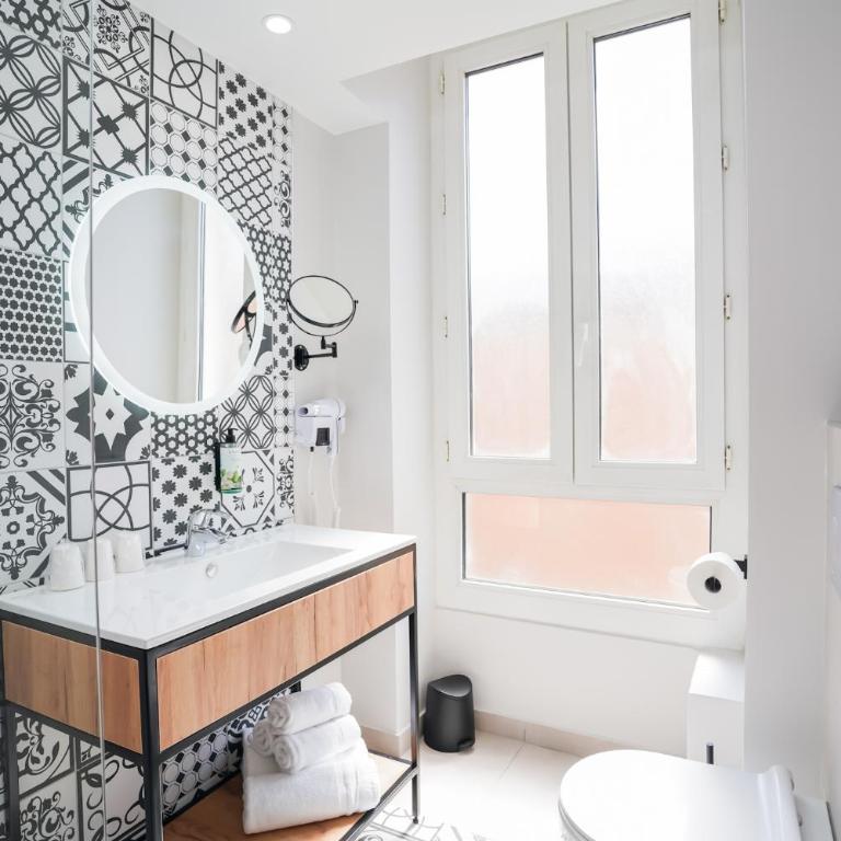 Hôtel Univers - Chambre Triple - 5