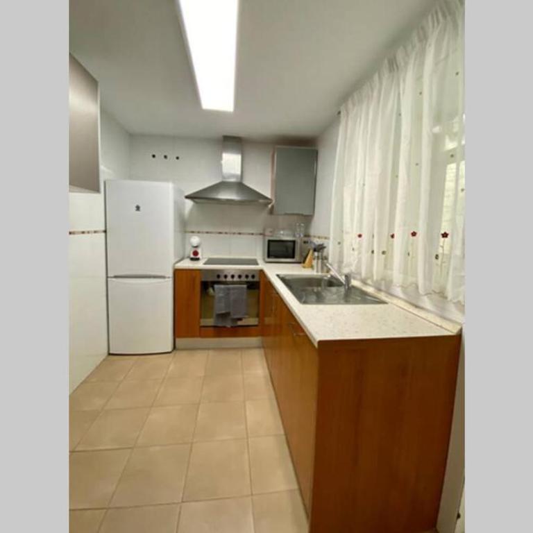 Estepona Centro ¡Excelente ubicación! - Apartamento de 2 dormitorios - 3