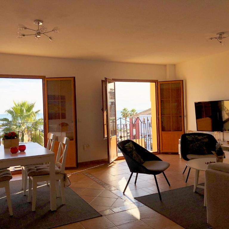 AR27-5 Amplio ático en primera línea del casco antiguo - Two-Bedroom Apartment - 6