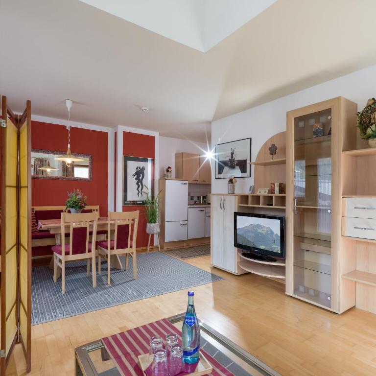 Hotel Garni Ferienhof - Deluxe Suite - 9
