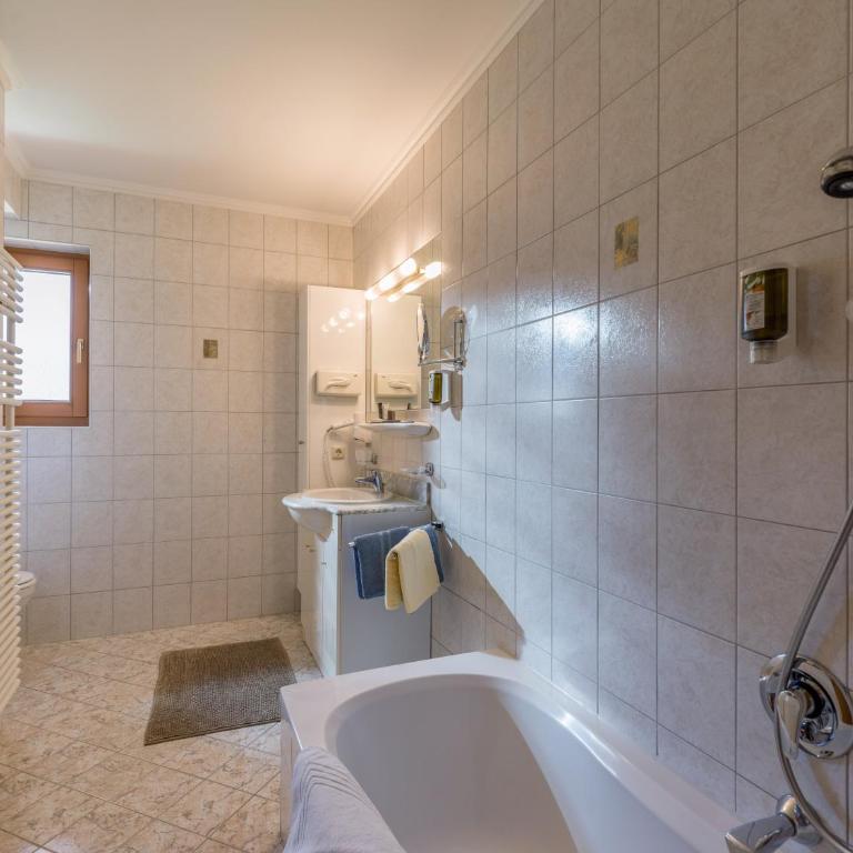 Hotel Garni Ferienhof - Deluxe Suite - 7