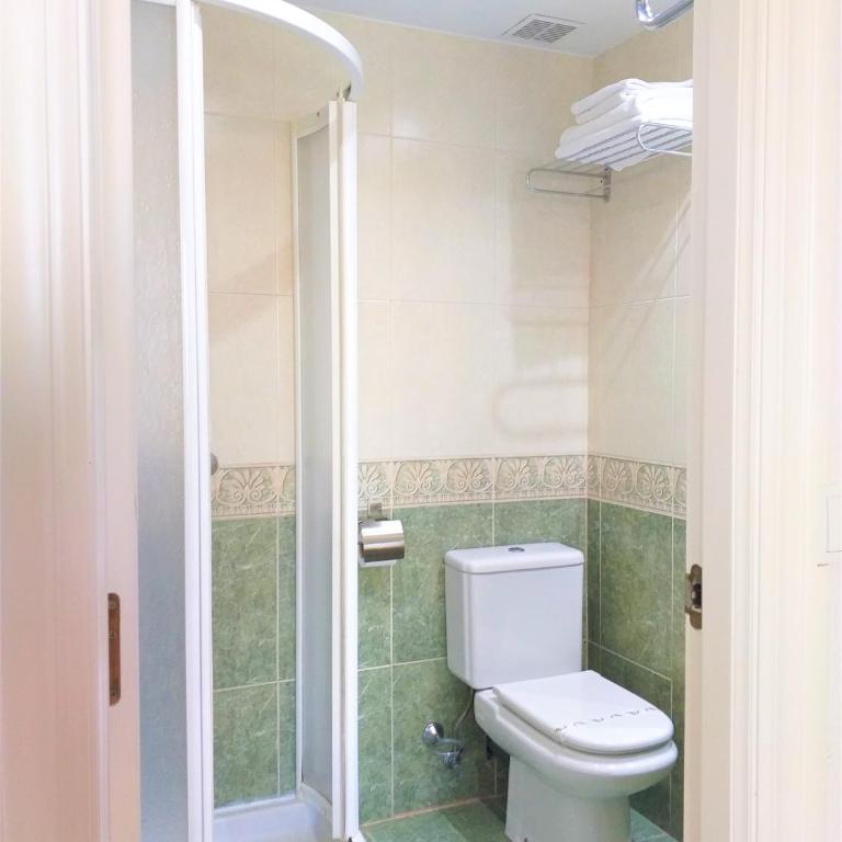 Hostal Meson Del Barro - Alojamientos Pamplona - Habitación Doble - 12