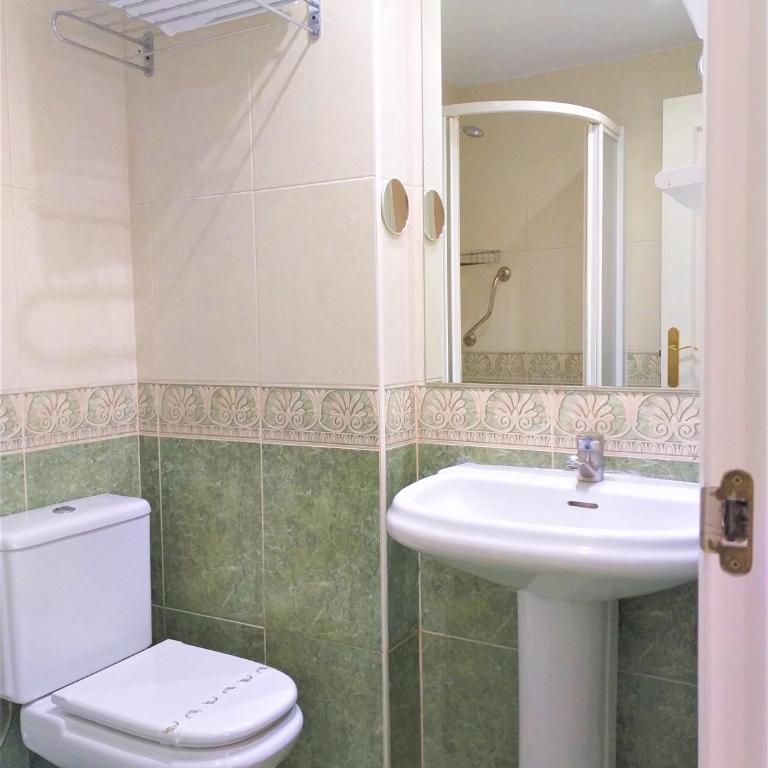Hostal Meson Del Barro - Alojamientos Pamplona - Habitación Doble - 11