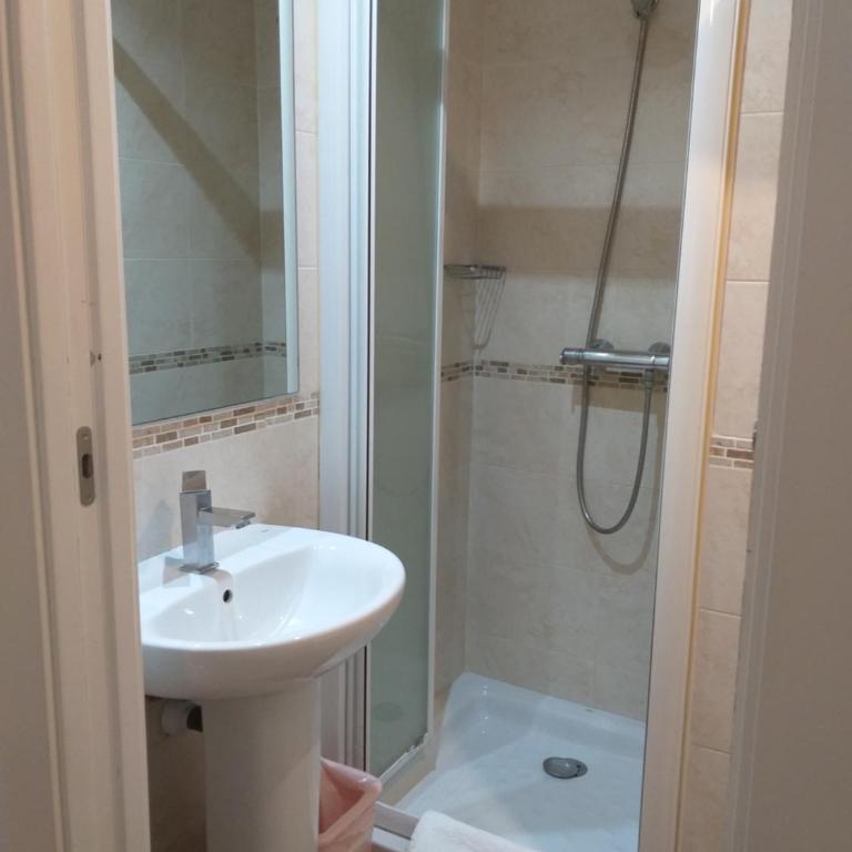 Hostal Meson Del Barro - Alojamientos Pamplona - Habitación Doble - 15