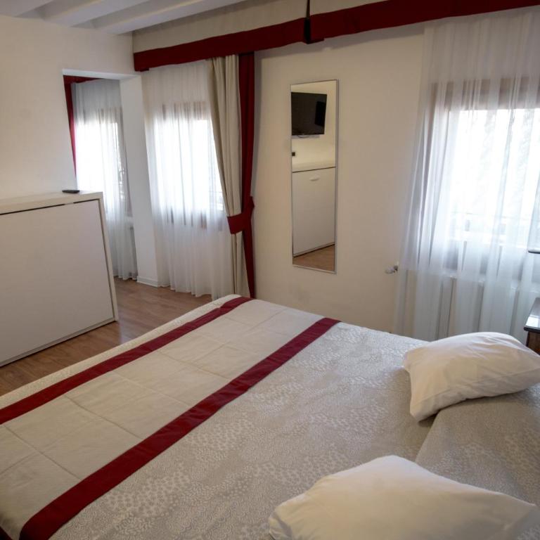 Hotel Antigo Trovatore - Camera Comfort Matrimoniale/Doppia con Letti Singoli - 5