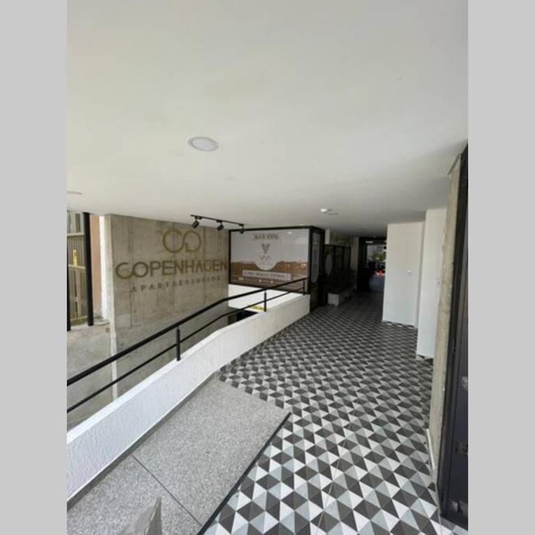 Hermoso Apartaestudio con excelente ubicación - Apartamento de 1 dormitorio - 30