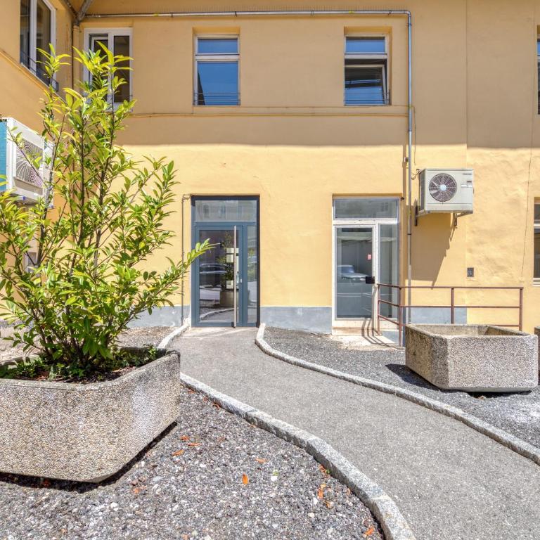 Limehome Villach Kirchenplatz - Suite mit 1 Schlafzimmer und separater Küche - 17