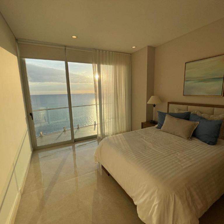 Camino al mar 2203 Vista al mar - Three-Bedroom Apartment - 16