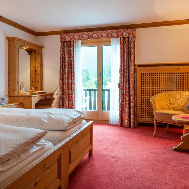 Hotel Chesa Randolina - Superior Doppelzimmer mit Balkon - 4