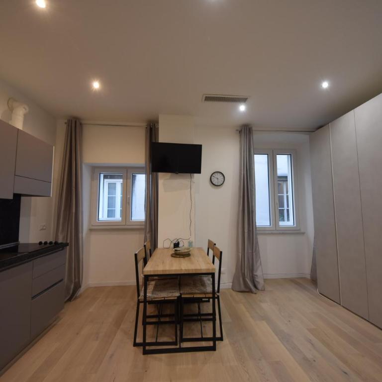 Via Battisti 13 - Appartamento con 1 Camera da Letto - 14