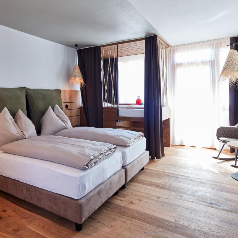 EdeR FriDa - Tuttiii KomPletti ALL inKlusiv - Deluxe Doppelzimmer (2 Erwachsene & 1 Kind) - 1