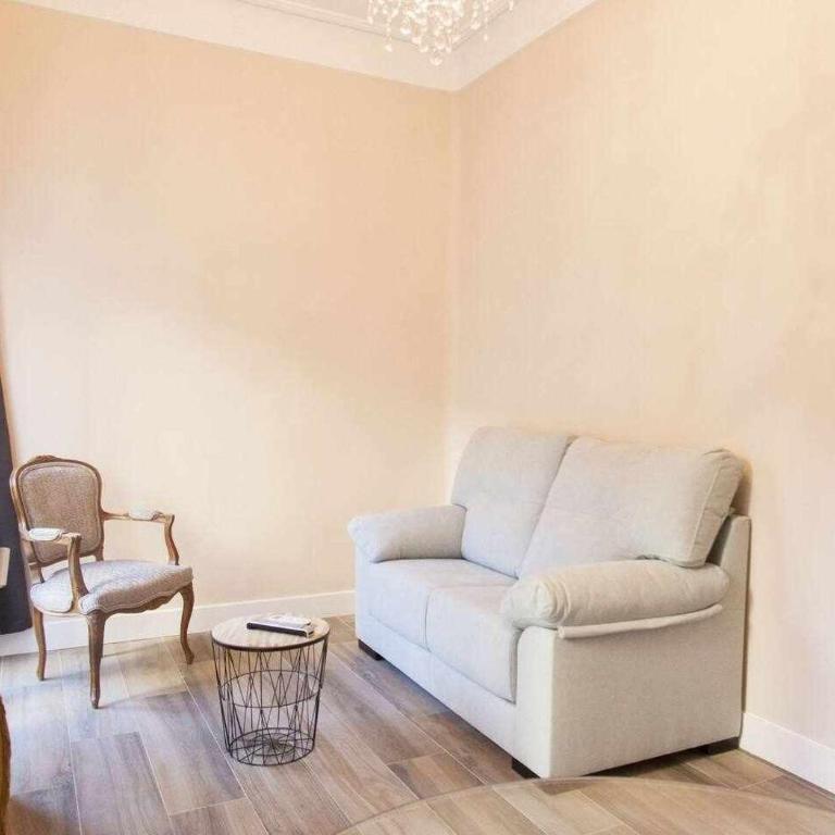 NEW. Moderno y elegante apartamento céntrico. - One-Bedroom Apartment - 3
