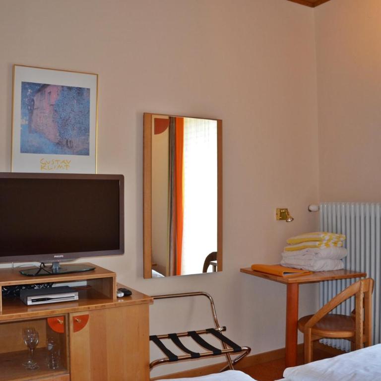 Hotel Restaurant Marko - Doppelzimmer mit Balkon - 1
