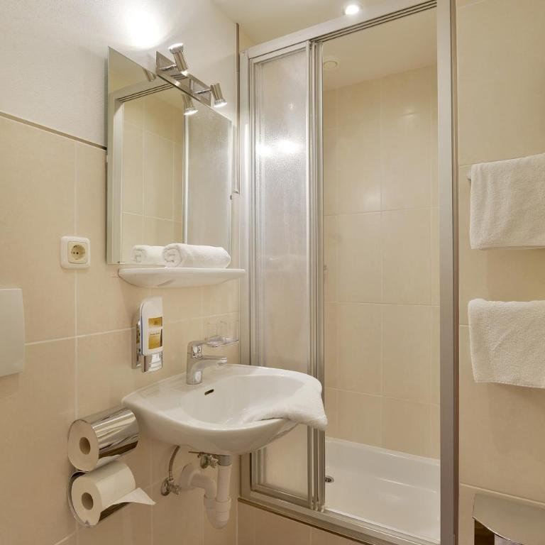 Hotel Alpenhof - Doppelzimmer - 4