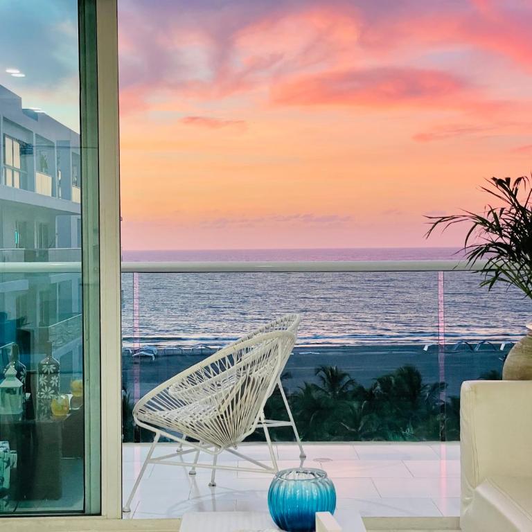 Tu apartamento en Cartagena en el sector exclusivo de Morros - Three-Bedroom Apartment - 2