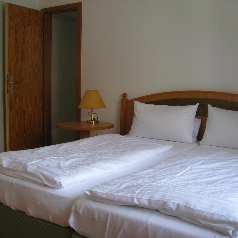 Hotel Möve garni - Comfort Dreibettzimmer - 5