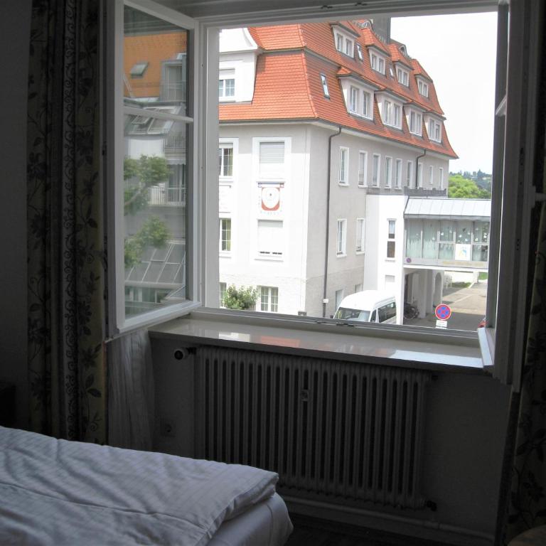 Hotel Möve garni - Comfort Dreibettzimmer - 7