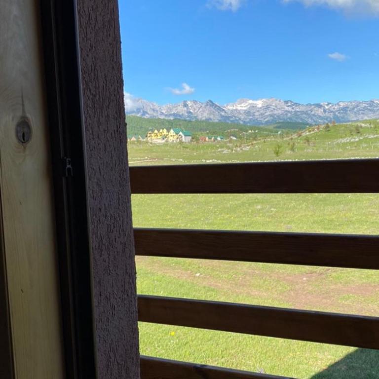 Warm home 1 Zabljak - Two-Bedroom Chalet - 35