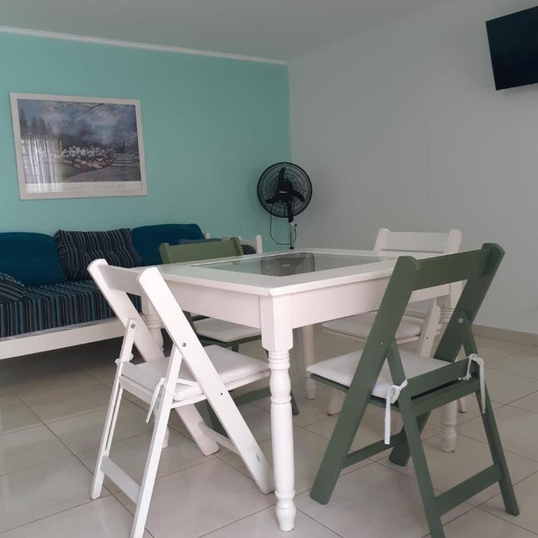 Guapa - One-Bedroom Apartment - 35