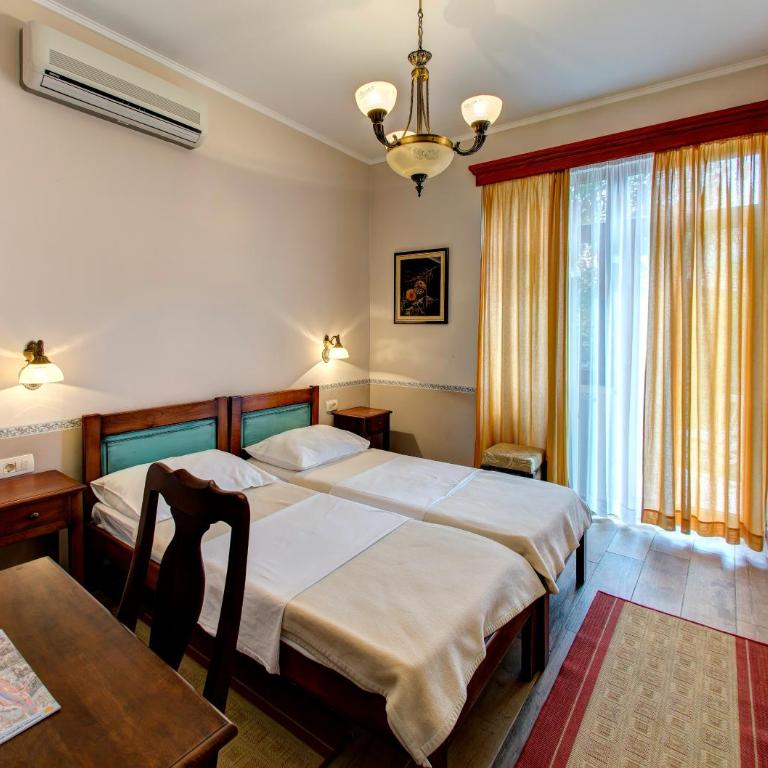 Villa Botticelli - Double or Twin Room with Terrace - 7