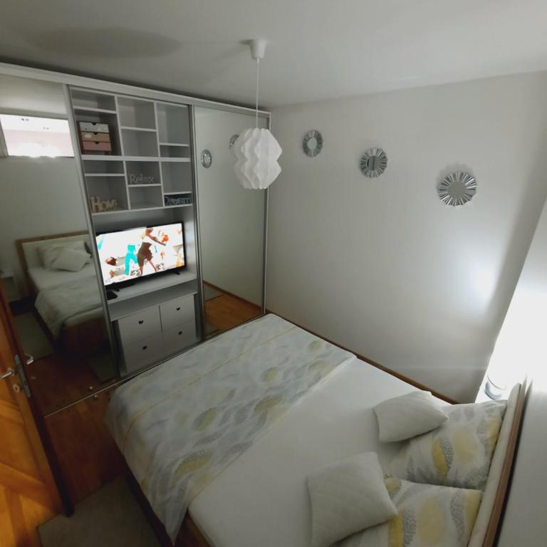 Apartman Bulevar Sarajevo - FREE PARKING - One-Bedroom Apartment - 24