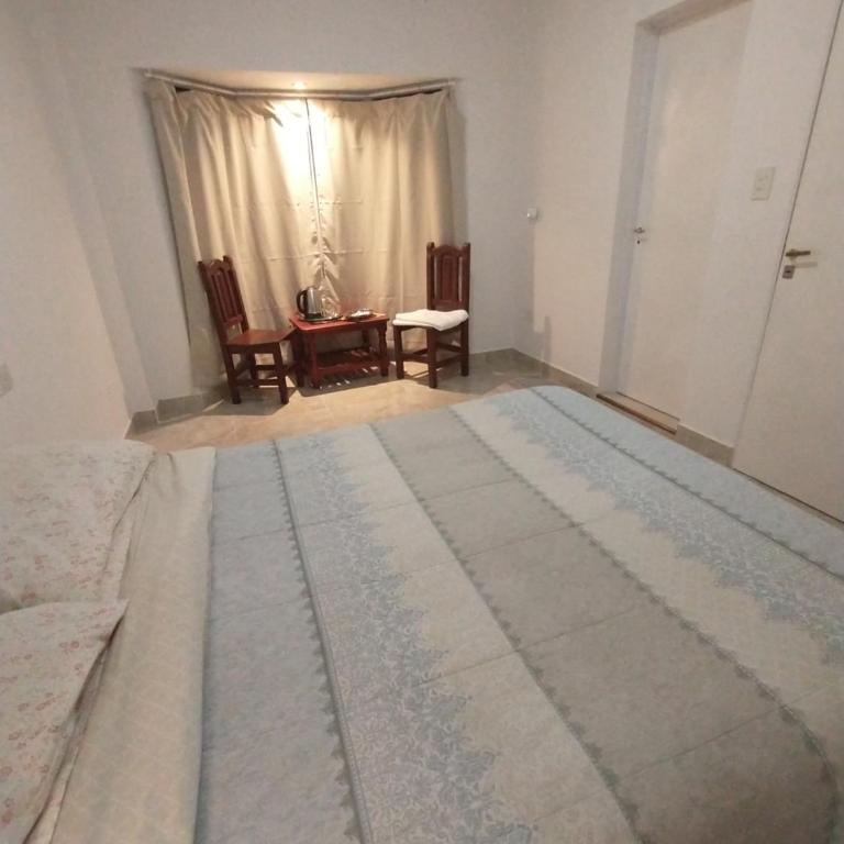 Habitación con baño privado en edificio 1er piso - Habitación Doble Deluxe con balcón - 1