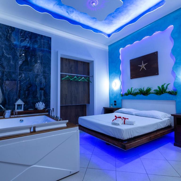 Pompei Luxury Rooms - Suite Deluxe con Vasca Idromassaggio - 8