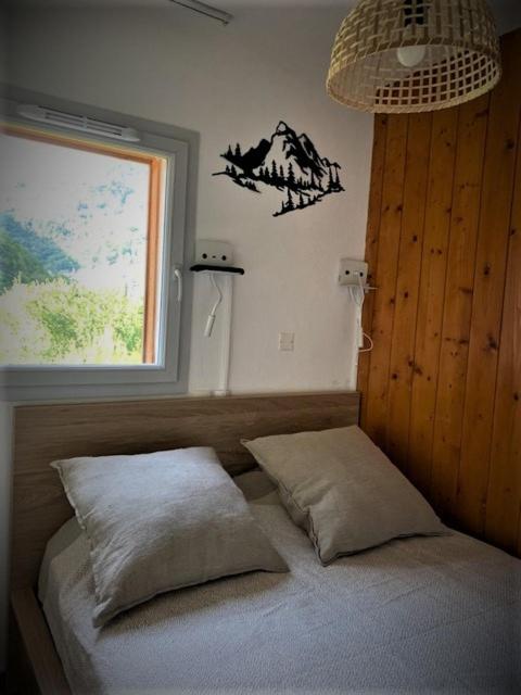 Appartement tt confort au coeur des montagnes vue sur les montagnes II Wifi - Appartement 2 Chambres - 14